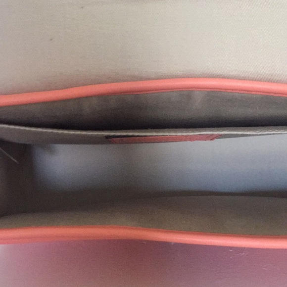 Coach Crossbody Bag - Picture 4 of 4